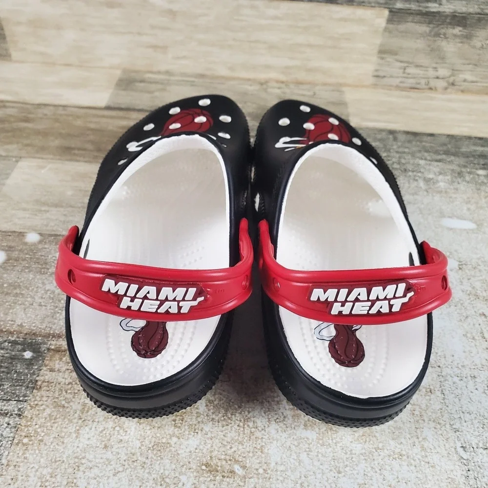 Crocs NBA Miami Heat Classic Clogs Womens Sz 8 Sandals Black Slingback Round Toe